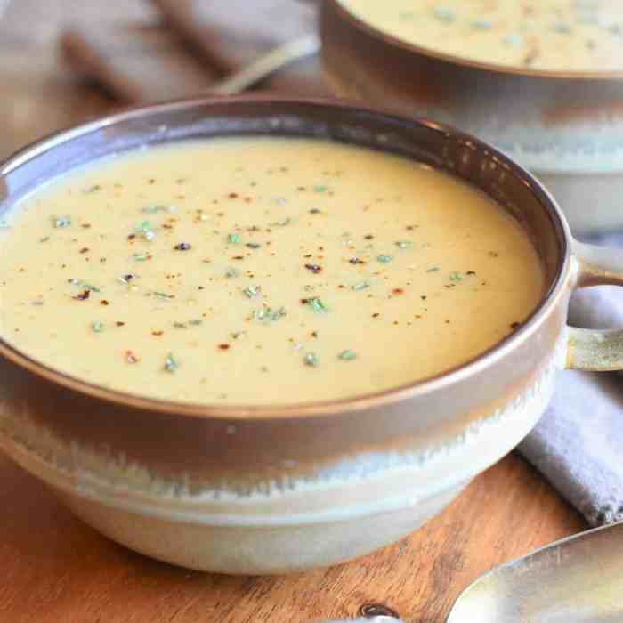 Soup spinach bean frijoles caldo